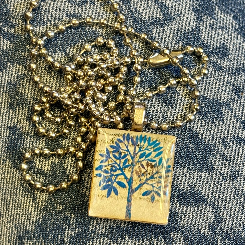 Scrabble Tile Necklace with 24” Ball Chain, NWOT